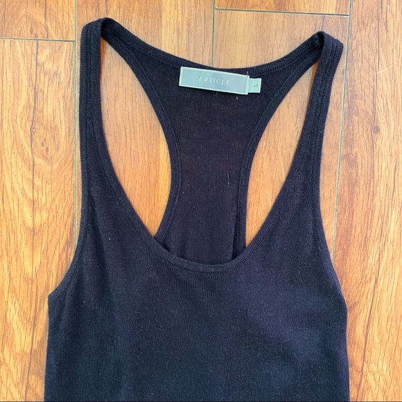 Article Racer-Back Tank Top - Picture 2 of 3